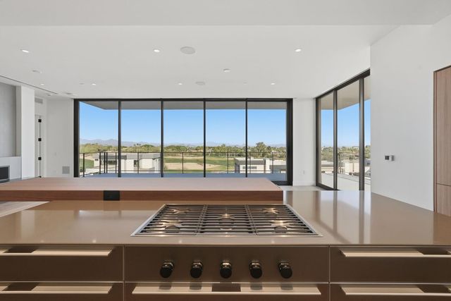 4849 N Camelback Rdg Drive B302, Scottsdale, AZ 85251