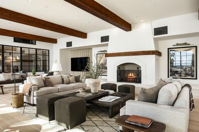 4849 N Camelback Rdg Drive B302, Scottsdale, AZ 85251