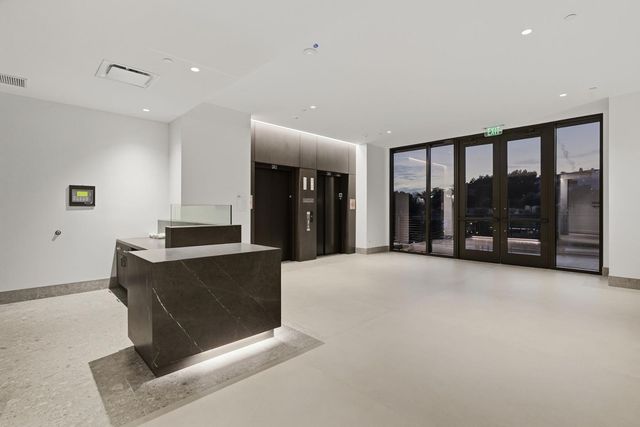 4849 N Camelback Rdg Drive B302, Scottsdale, AZ 85251