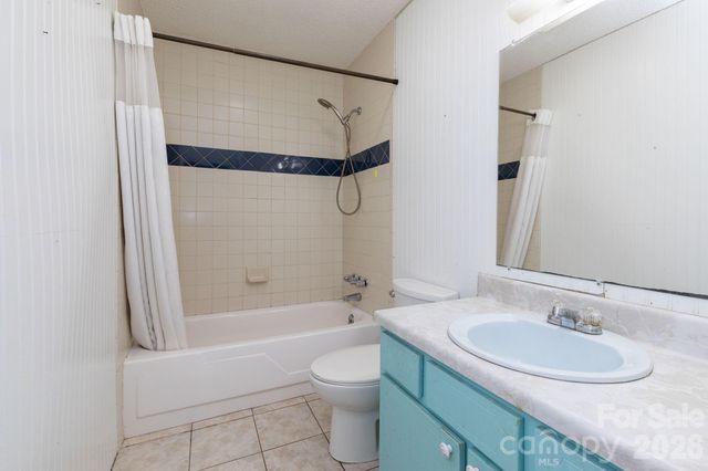 71 Cub Road, Asheville, NC 28806