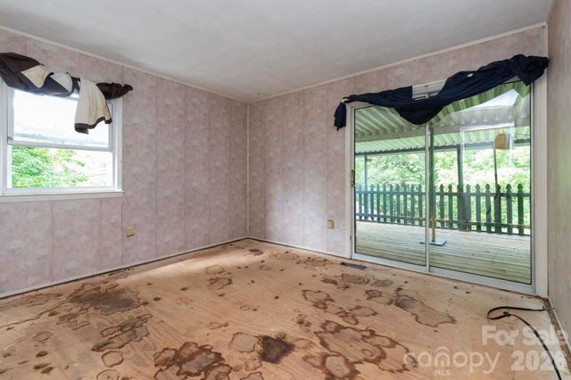71 Cub Road, Asheville, NC 28806