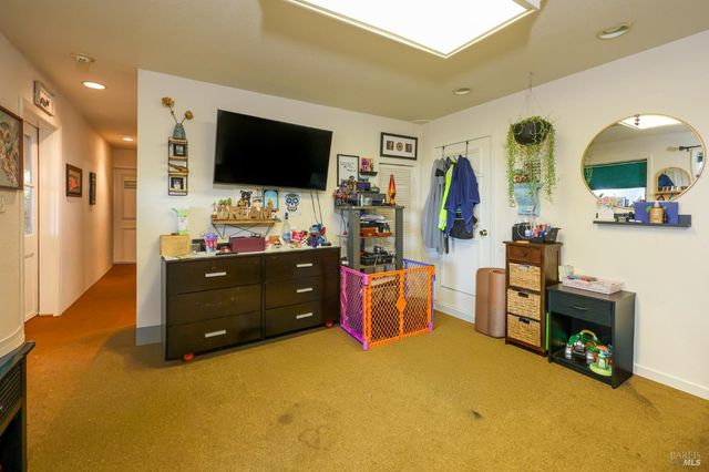 11 Green Point Ln, Novato, CA 94945