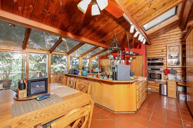 11 Green Point Ln, Novato, CA 94945