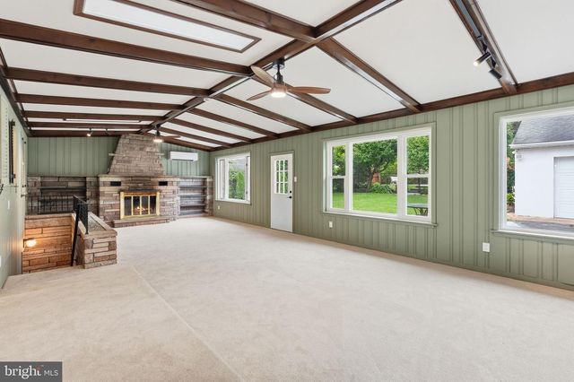 306 COMLY AVE, Langhorne, PA 19047