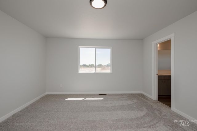 840 Strike Eagle St, Mountain Home, ID 83647