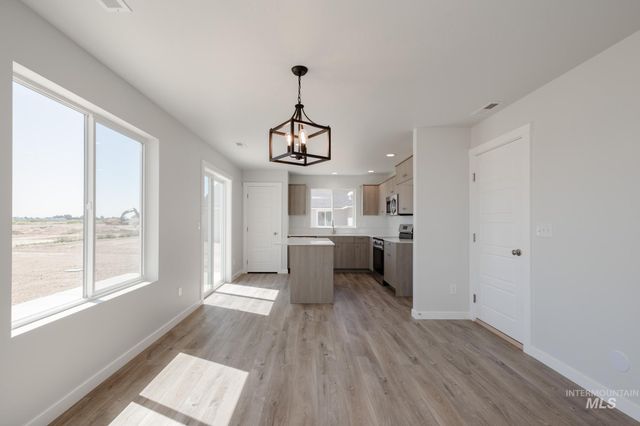 840 Strike Eagle St, Mountain Home, ID 83647