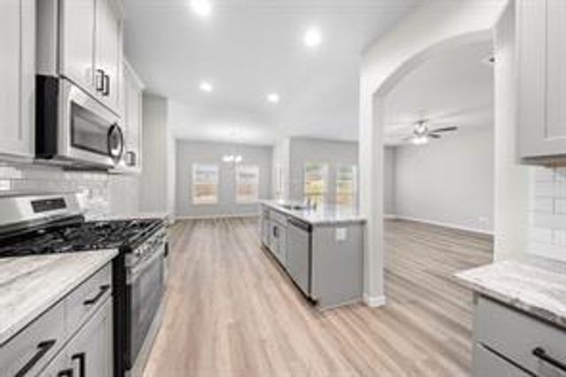 513 Emerald Thicket Lane, Huffman, TX 77336