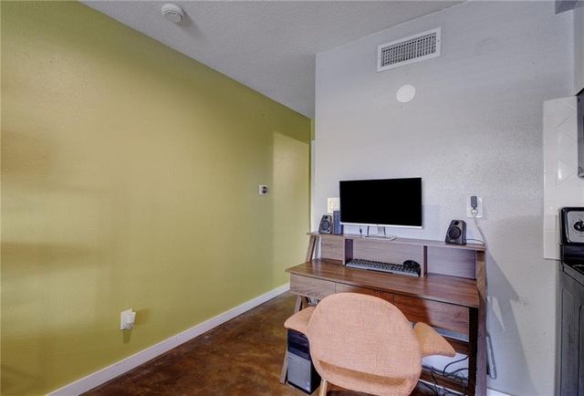 2302 East Side DR 20, Austin, TX 78704
