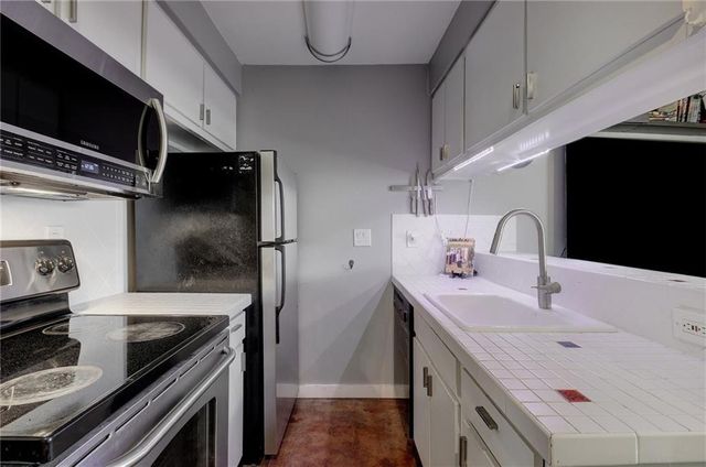 2302 East Side DR 20, Austin, TX 78704