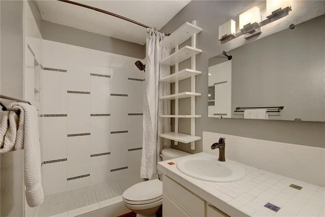 2302 East Side DR 20, Austin, TX 78704
