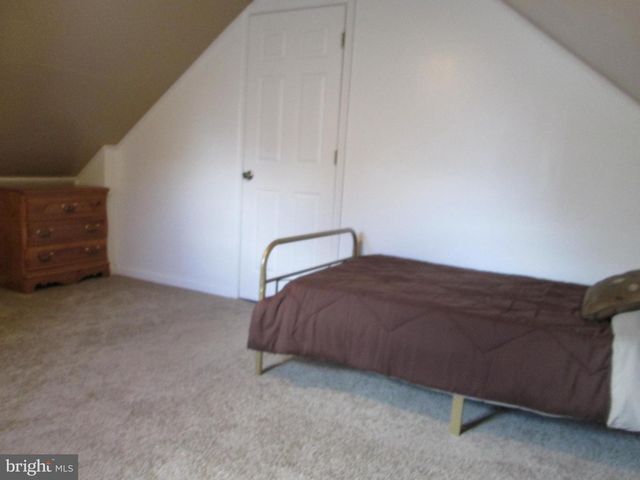 2127 GAYLAWN DR, Halethorpe, MD 21227