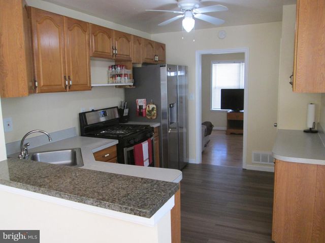 2127 GAYLAWN DR, Halethorpe, MD 21227
