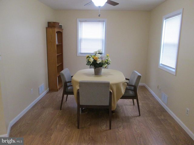 2127 GAYLAWN DR, Halethorpe, MD 21227