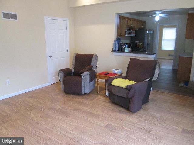 2127 GAYLAWN DR, Halethorpe, MD 21227