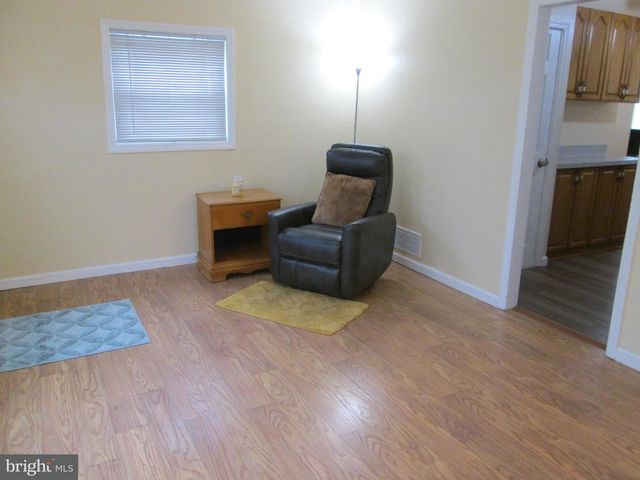 2127 GAYLAWN DR, Halethorpe, MD 21227