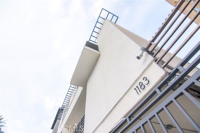 1183 Crenshaw Boulevard 201, Los Angeles, CA 90019