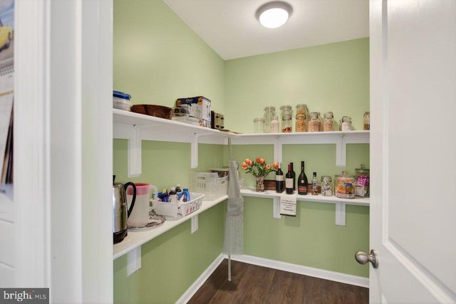 137 HOOVER RD, Woodstock, VA 22664