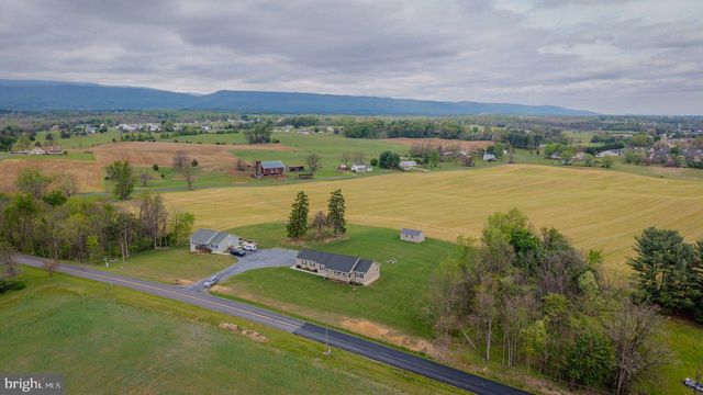 137 HOOVER RD, Woodstock, VA 22664