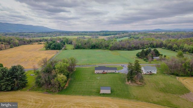 137 HOOVER RD, Woodstock, VA 22664