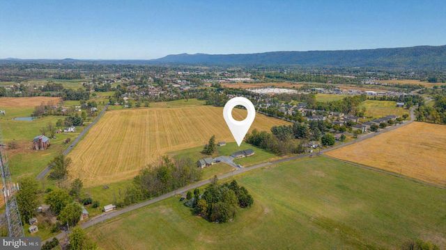137 HOOVER RD, Woodstock, VA 22664