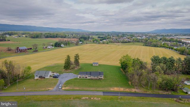 137 HOOVER RD, Woodstock, VA 22664