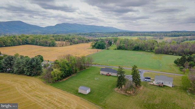 137 HOOVER RD, Woodstock, VA 22664