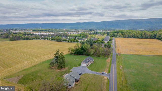137 HOOVER RD, Woodstock, VA 22664