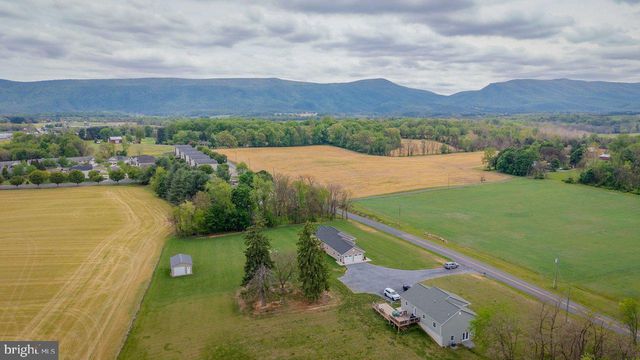 137 HOOVER RD, Woodstock, VA 22664