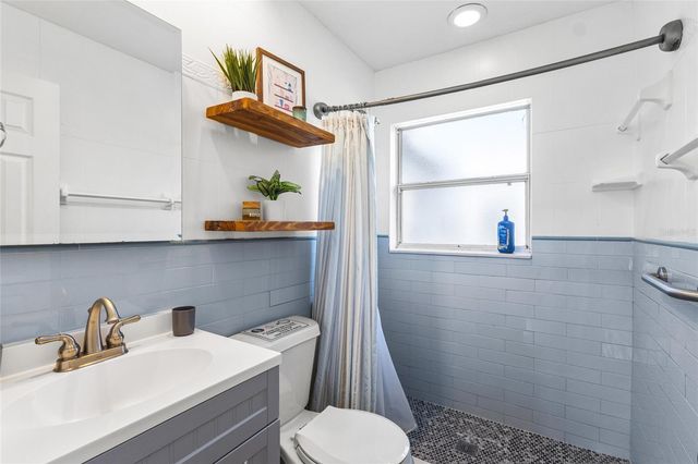 2307 N WELLESLEY DRIVE, Bradenton, FL 34207