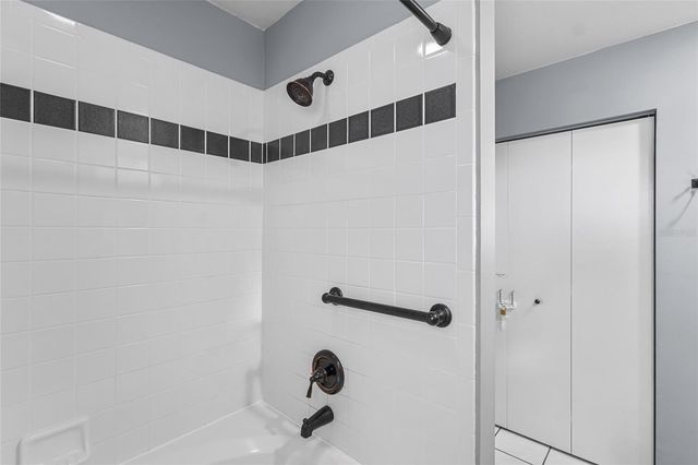 2307 N WELLESLEY DRIVE, Bradenton, FL 34207