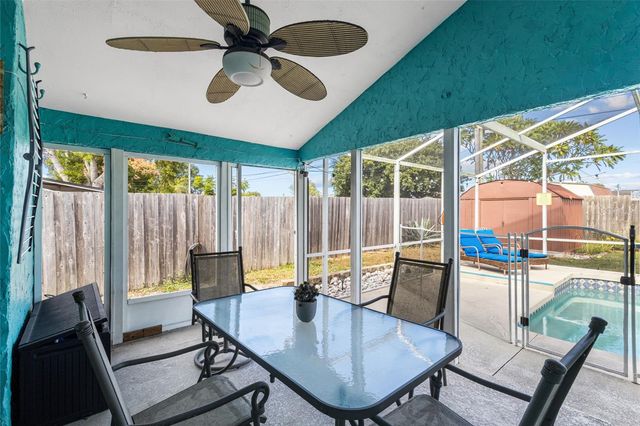 2307 N WELLESLEY DRIVE, Bradenton, FL 34207