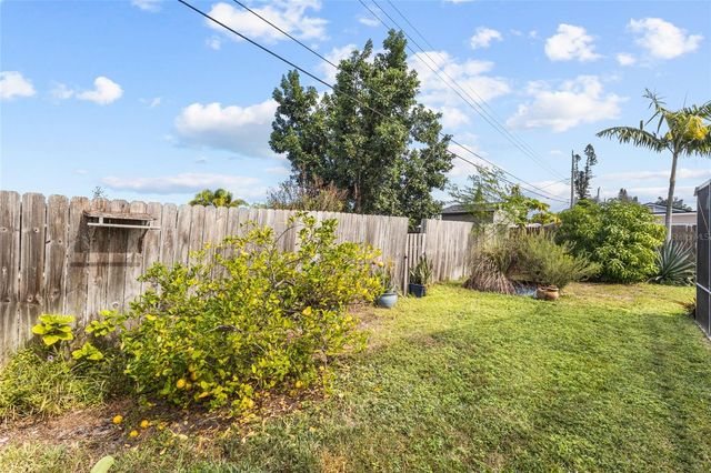 2307 N WELLESLEY DRIVE, Bradenton, FL 34207