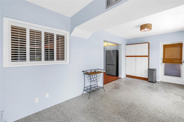 4143 56TH STREET N 1006, Kenneth City, FL 33709