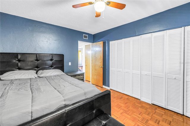 4143 56TH STREET N 1006, Kenneth City, FL 33709