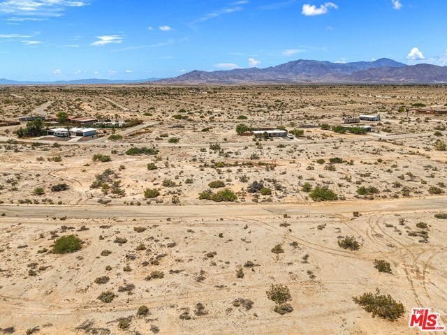 2592 Sea Urchin Avenue, Thermal, CA 92274