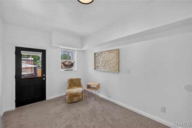 7117 Vermont Avenue, St Louis, MO 63111