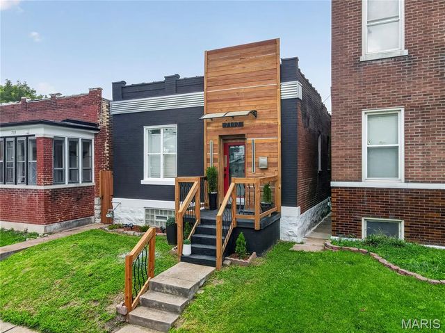 7117 Vermont Avenue, St Louis, MO 63111