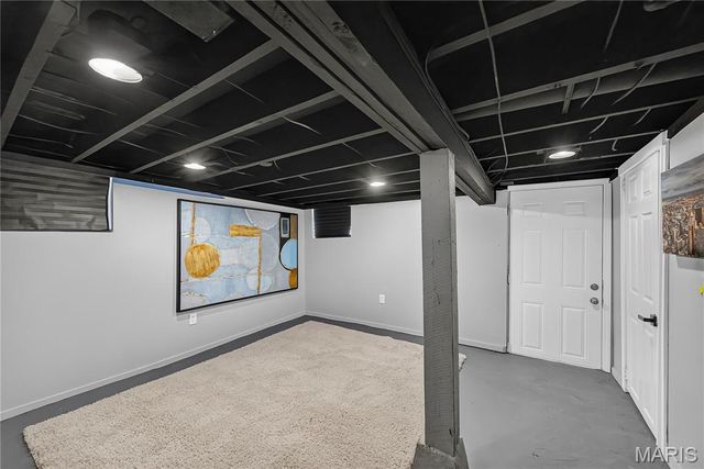 7117 Vermont Avenue, St Louis, MO 63111