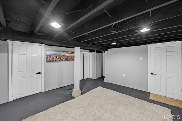 7117 Vermont Avenue, St Louis, MO 63111