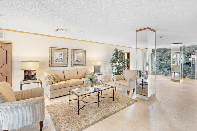 3051 S Ocean Boulevard 2050, Boca Raton, FL 33432