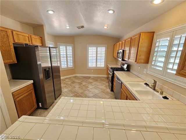 283 DEERLEAP Circle, Henderson, NV 89052