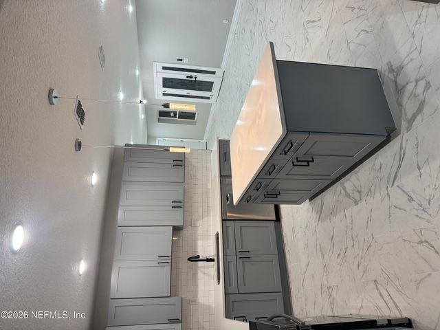 1718 CORNELL Road, Jacksonville, FL 32207