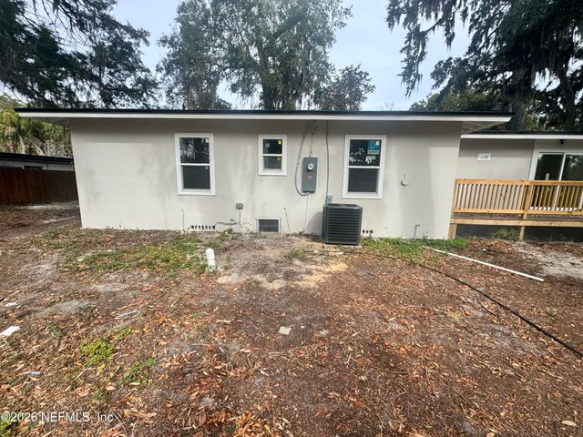 1718 CORNELL Road, Jacksonville, FL 32207
