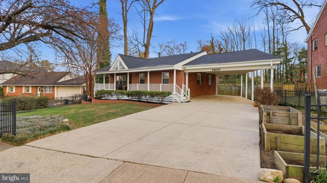 7607 BURNSIDE CT, Falls Church, VA 22043