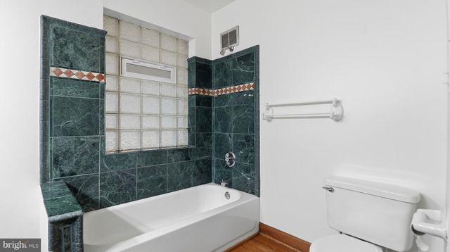 7607 BURNSIDE CT, Falls Church, VA 22043