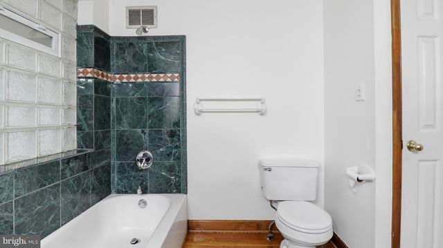 7607 BURNSIDE CT, Falls Church, VA 22043