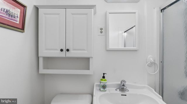 7607 BURNSIDE CT, Falls Church, VA 22043