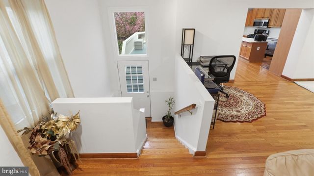 7607 BURNSIDE CT, Falls Church, VA 22043