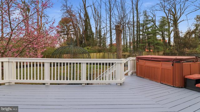 7607 BURNSIDE CT, Falls Church, VA 22043