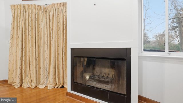 7607 BURNSIDE CT, Falls Church, VA 22043